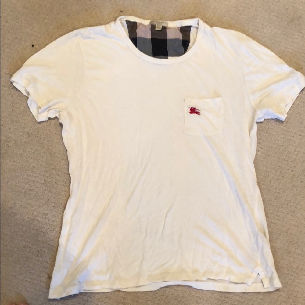 Burberry t shirt